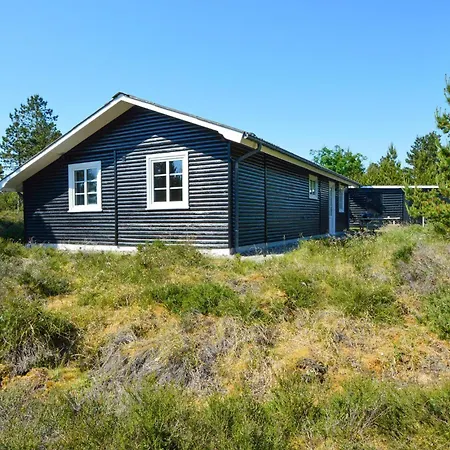 Vakantiehuis Nice home in Rømø w/ Sauna, WiFi&4 Bedrooms