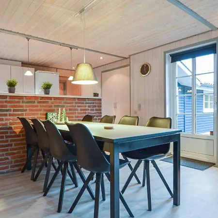 Nice home in Rømø w/ Sauna, WiFi&4 Bedrooms